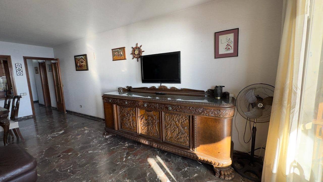 3 sypialnia Apartament na sprzedaż w Benidorm z basenem - 514 000 € (Ref: 9747814)