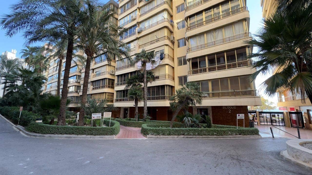 3 sypialnia Apartament na sprzedaż w Benidorm z basenem - 514 000 € (Ref: 9747814)