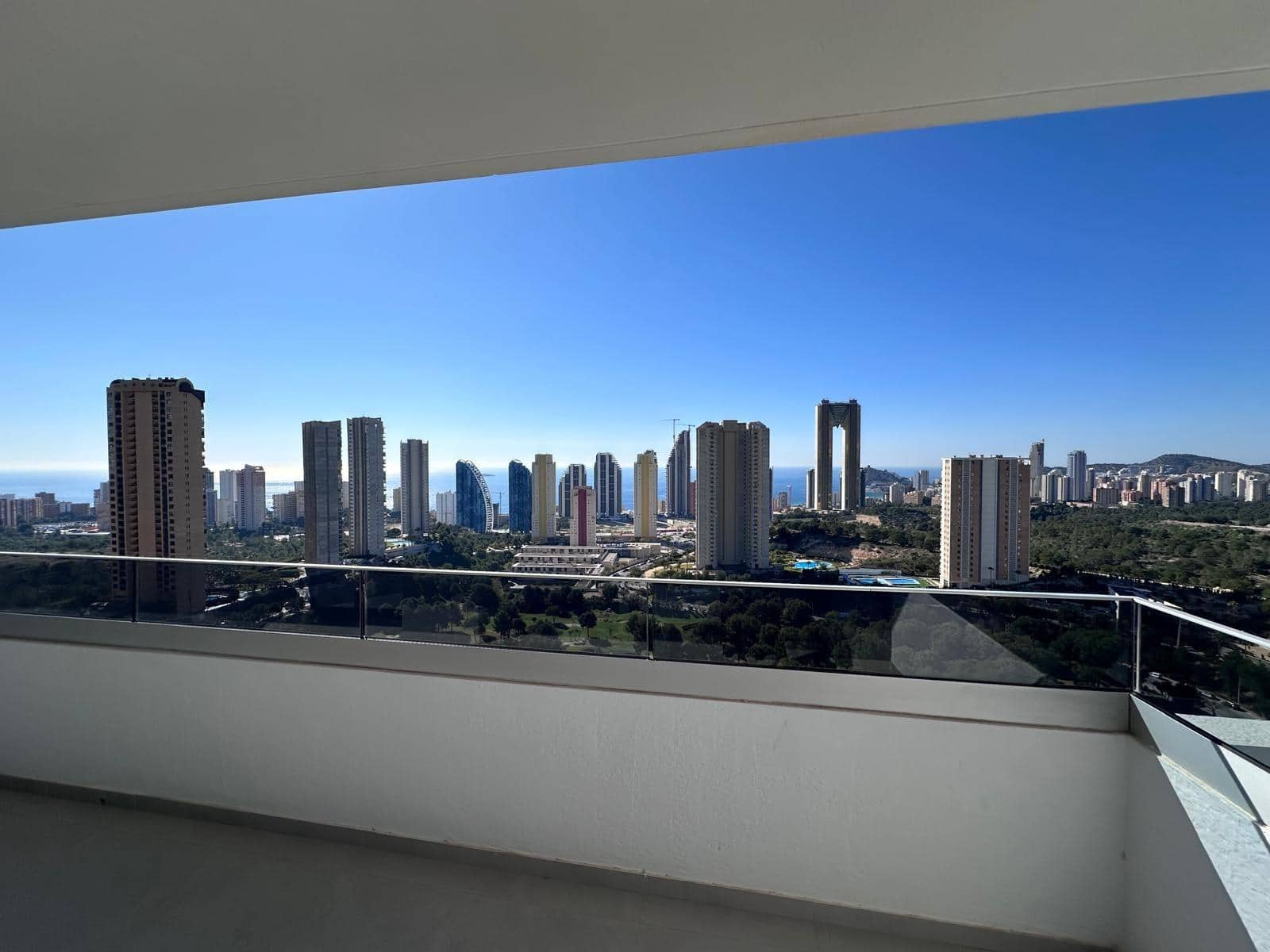 3 soveværelse Lejlighed til salg i Benidorm med swimmingpool garage - € 527.000 (Ref: 9747815)