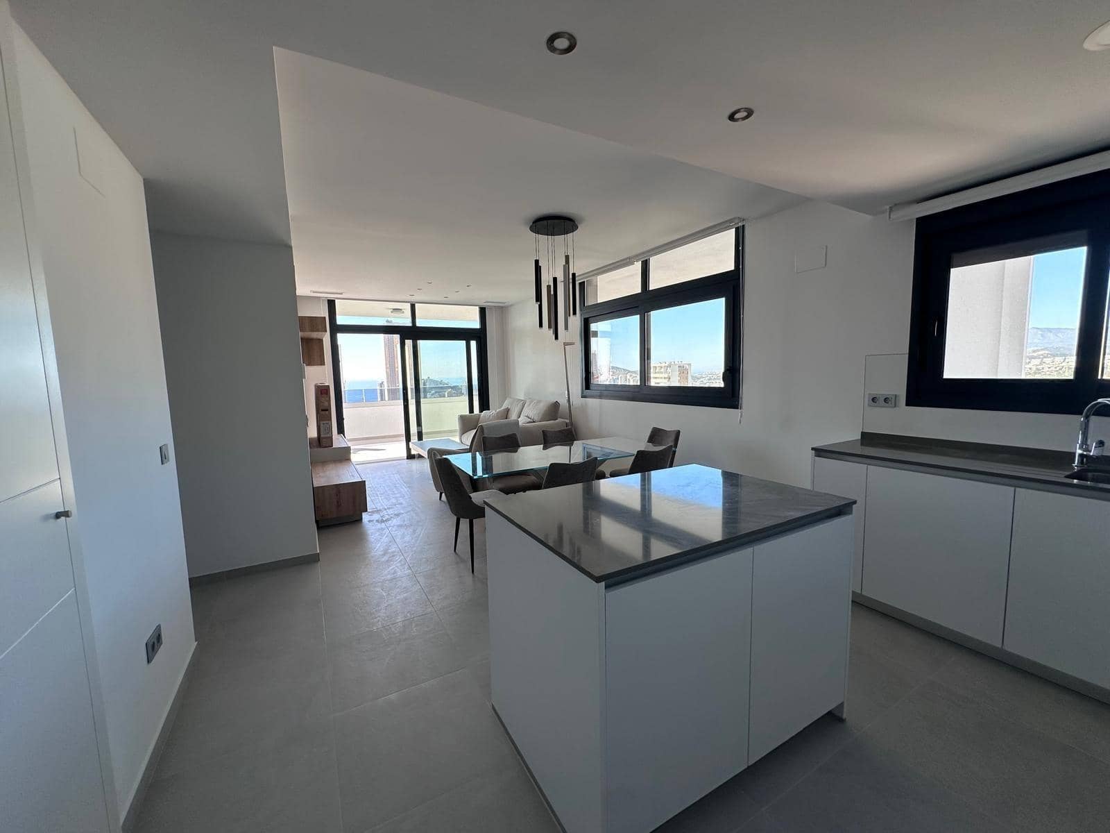 3 soveværelse Lejlighed til salg i Benidorm med swimmingpool garage - € 527.000 (Ref: 9747815)