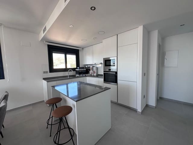 3 sovrum Lägenhet till salu i Playa Poniente, Benidorm med pool garage - 527 000 € (Ref: 9747815)