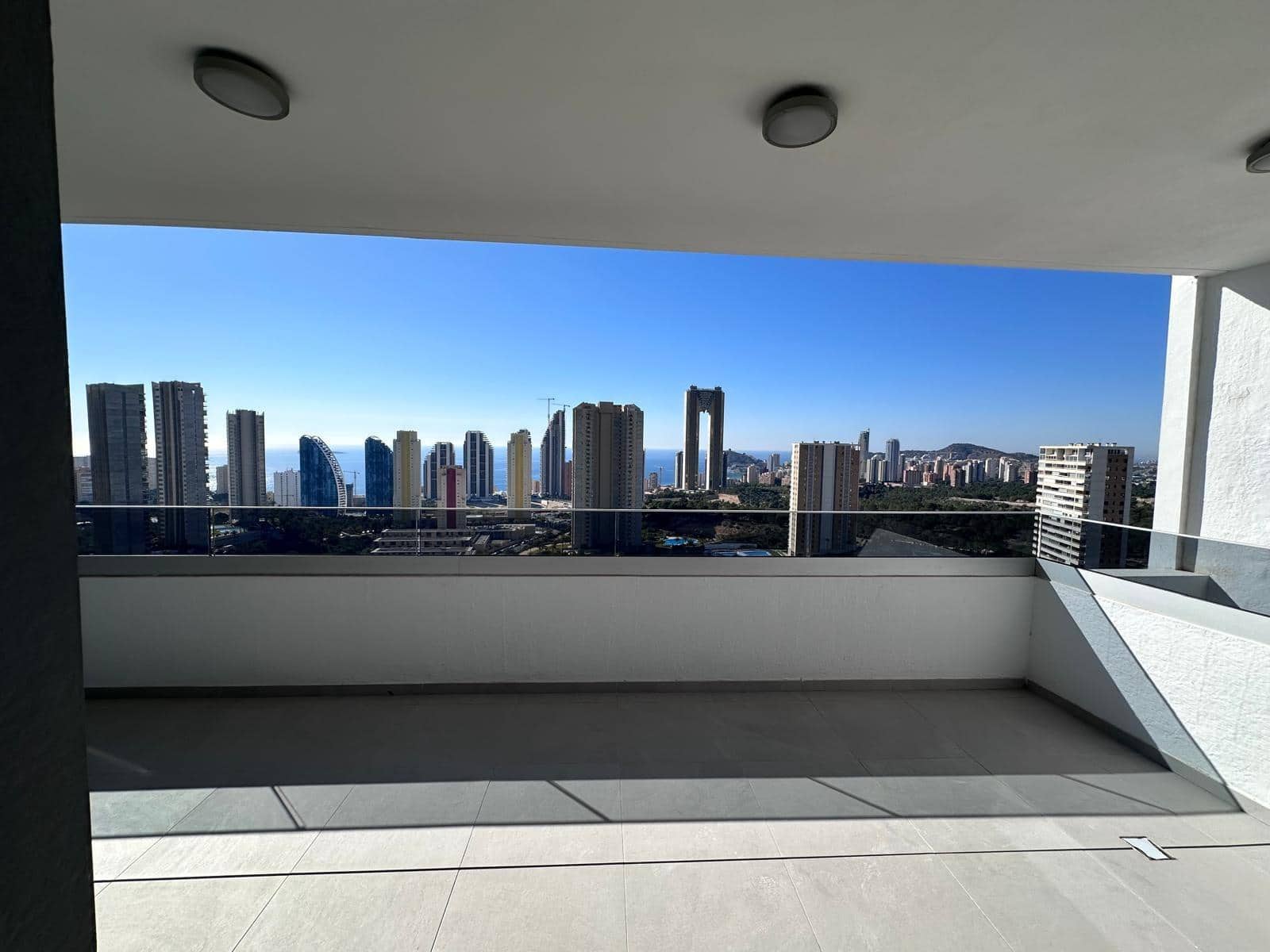 3 soveværelse Lejlighed til salg i Benidorm med swimmingpool garage - € 527.000 (Ref: 9747815)