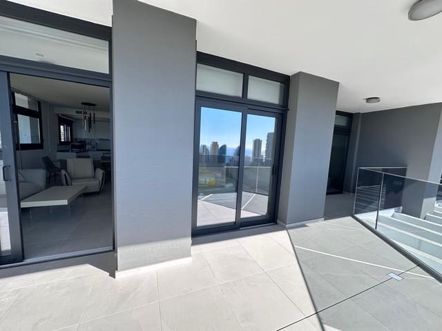 3 sovrum Lägenhet till salu i Playa Poniente, Benidorm med pool garage - 527 000 € (Ref: 9747815)