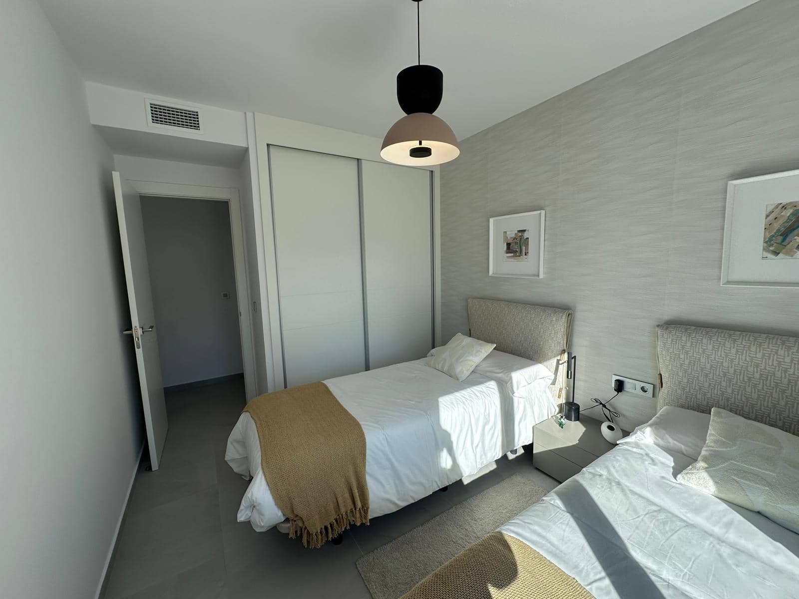 3 sypialnia Apartament na sprzedaż w Benidorm z basenem garażem - 573 000 € (Ref: 9747817)