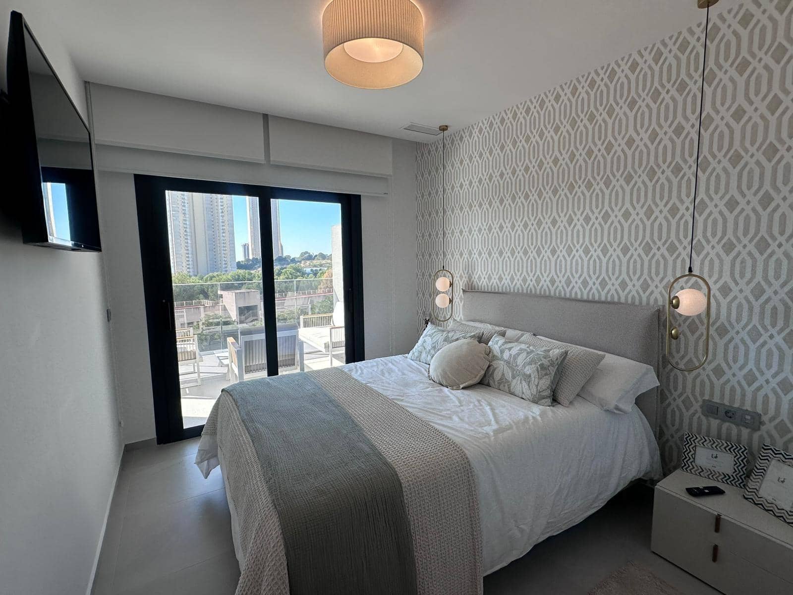 3 sypialnia Apartament na sprzedaż w Benidorm z basenem garażem - 573 000 € (Ref: 9747817)