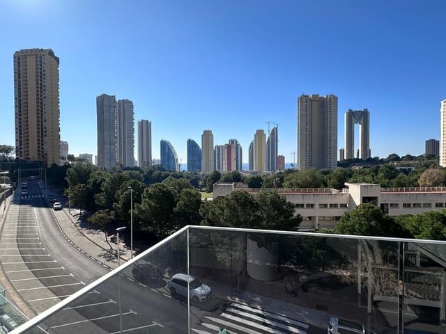 3 sypialnia Apartament na sprzedaż w Poniente, Benidorm z basenem garażem - 573 000 € (Ref: 9747817)