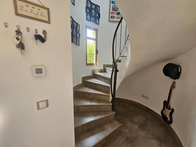 3 quarto Moradia para venda em Finestrat com piscina - 625 000 € (Ref: 9747819)