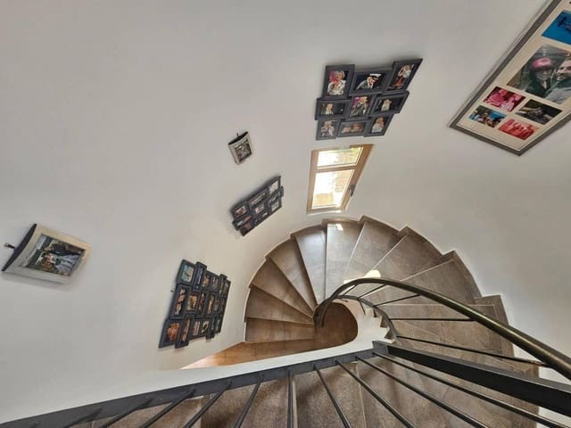 3 quarto Moradia para venda em Finestrat com piscina - 625 000 € (Ref: 9747819)