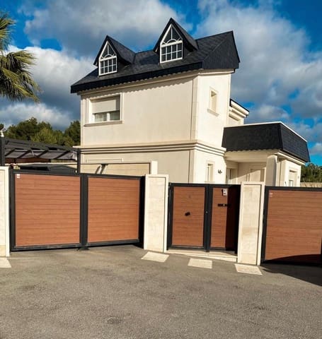 3 soveværelse Villa til salg i Polop med swimmingpool - € 630.000 (Ref: 9747820)