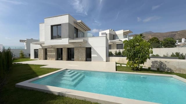 Chalet de 5 habitaciones en Finestrat en venta con piscina garaje - 662.000 € (Ref: 9747821)