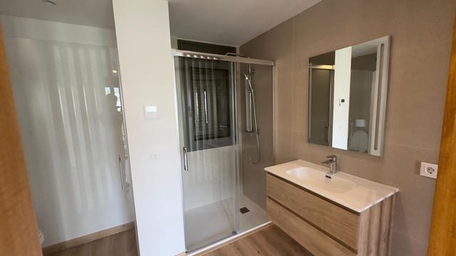 Chalet de 5 habitaciones en Finestrat en venta con piscina garaje - 662.000 € (Ref: 9747821)