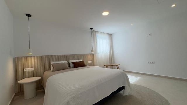 Chalet de 5 habitaciones en Finestrat en venta con piscina garaje - 662.000 € (Ref: 9747821)