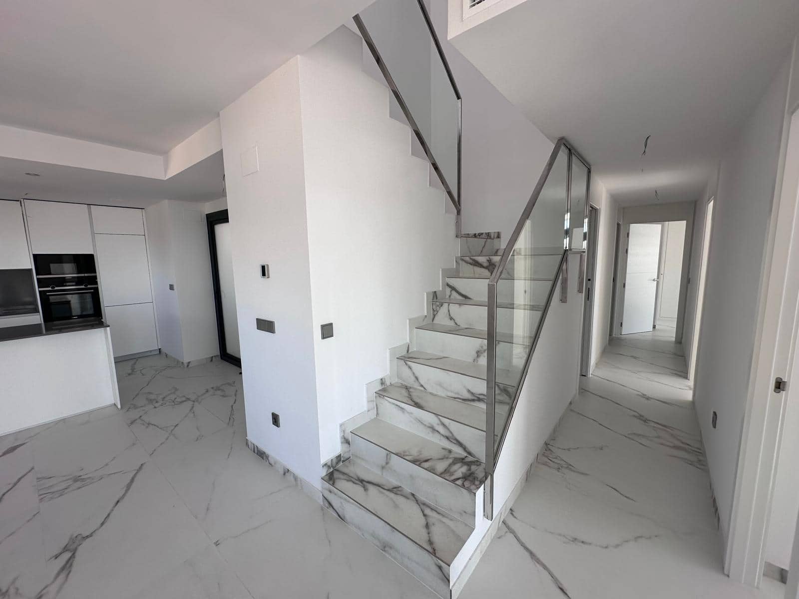 3 bedroom Penthouse for sale in Benidorm with pool garage - € 800,000 (Ref: 9747823)