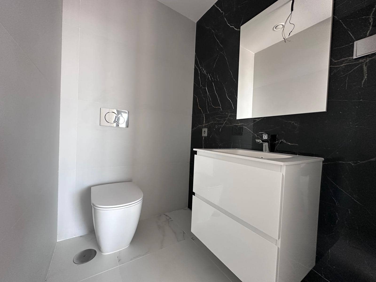 3 bedroom Penthouse for sale in Benidorm with pool garage - € 800,000 (Ref: 9747823)