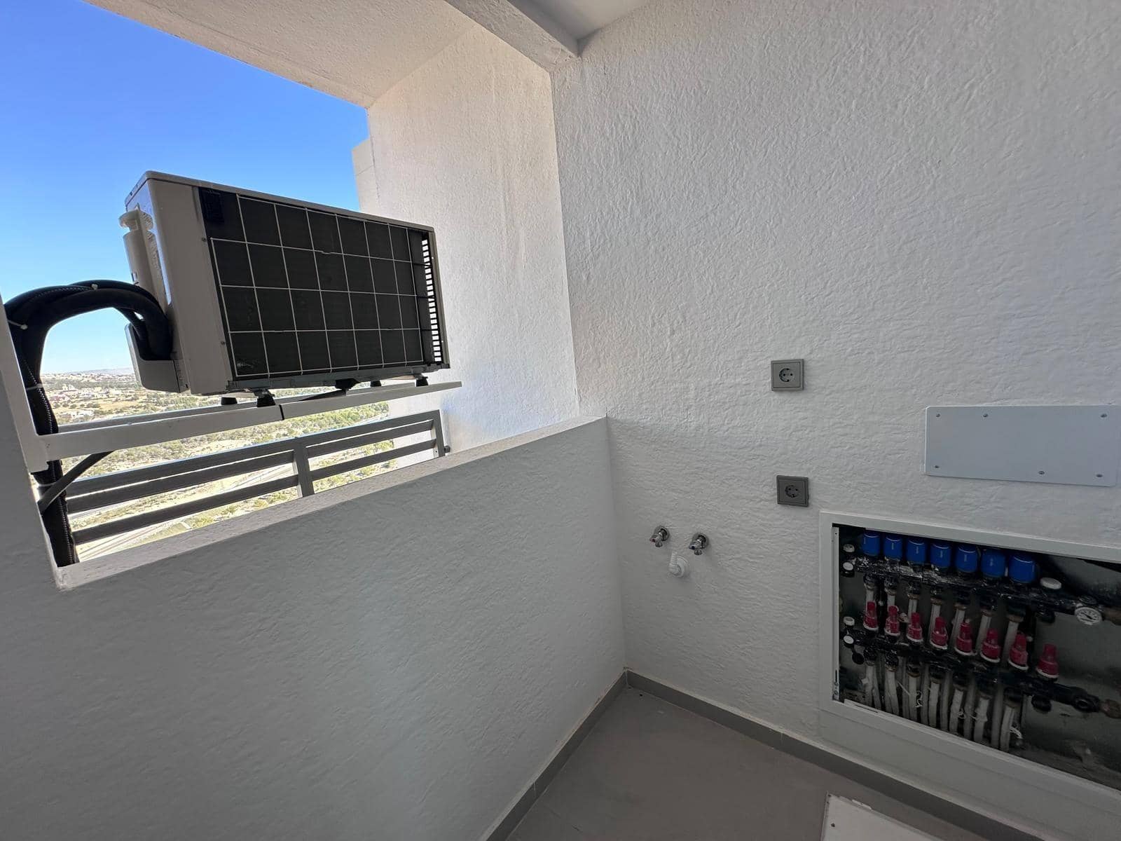 3 bedroom Penthouse for sale in Benidorm with pool garage - € 800,000 (Ref: 9747823)