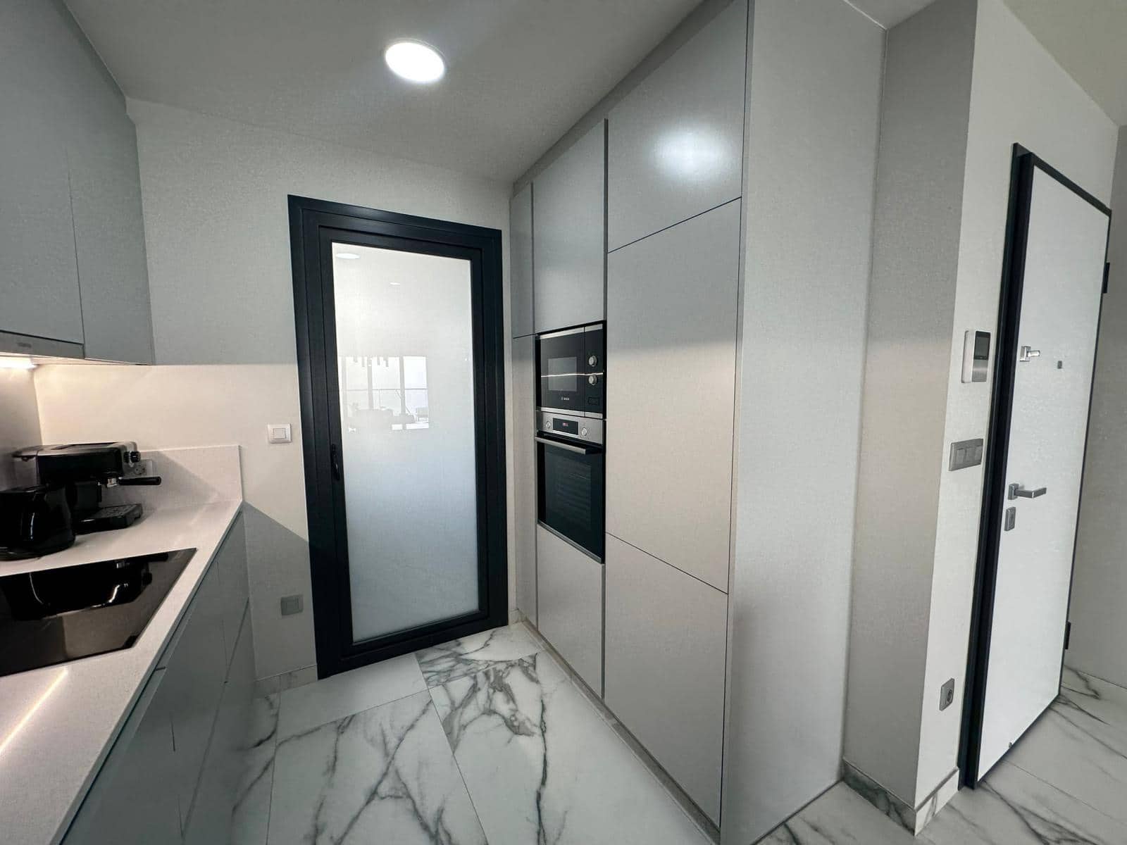 2 sypialnia Apartament na sprzedaż w Benidorm z basenem garażem - 843 000 € (Ref: 9747824)