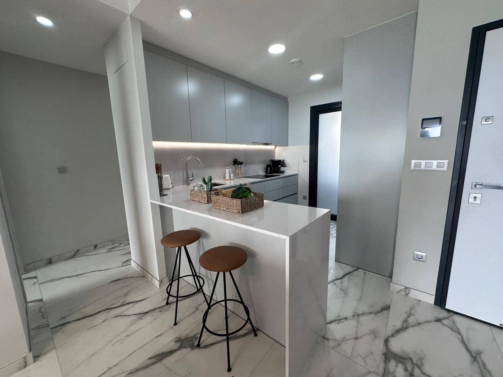 2 sypialnia Apartament na sprzedaż w Benidorm z basenem garażem - 843 000 € (Ref: 9747824)