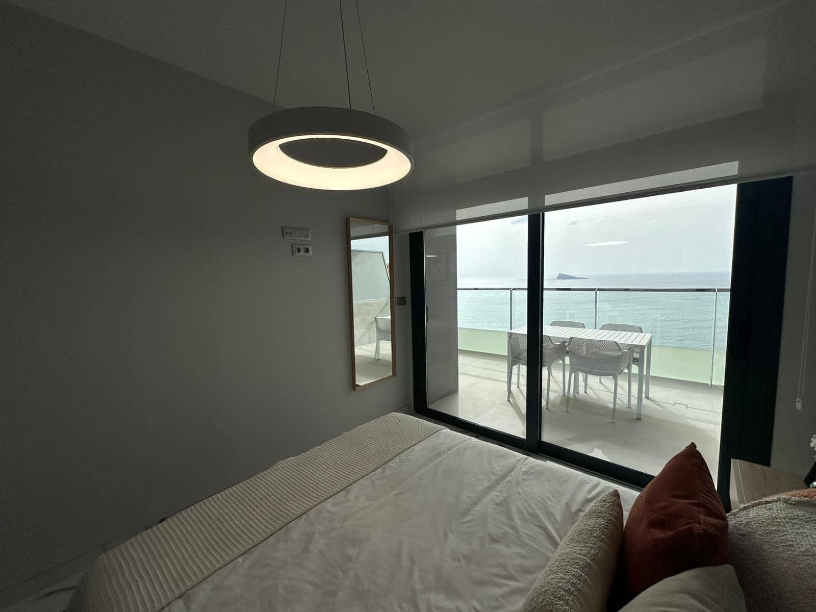 2 sypialnia Apartament na sprzedaż w Benidorm z basenem garażem - 843 000 € (Ref: 9747824)