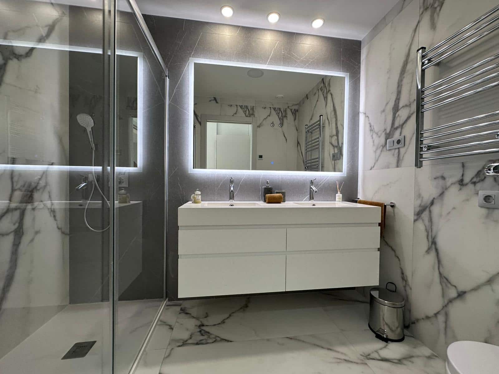 2 sypialnia Apartament na sprzedaż w Benidorm z basenem garażem - 843 000 € (Ref: 9747824)