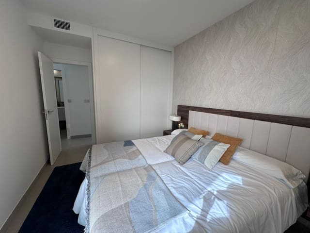 3 sypialnia Apartament na sprzedaż w Playa Poniente, Benidorm z basenem garażem - 880 000 € (Ref: 9747825)