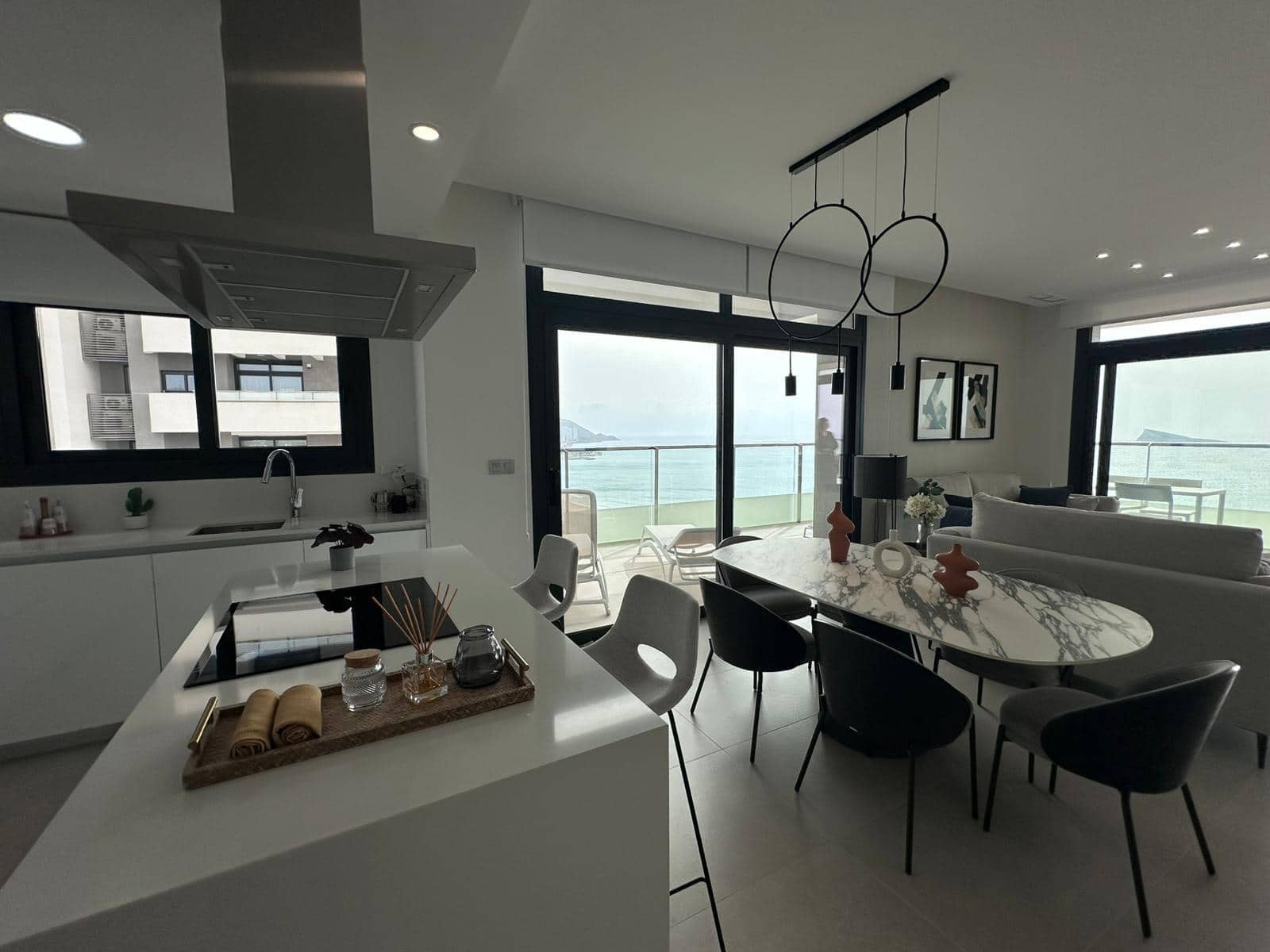 3 bedroom Apartment for sale in Benidorm with pool garage - € 880,000 (Ref: 9747825)