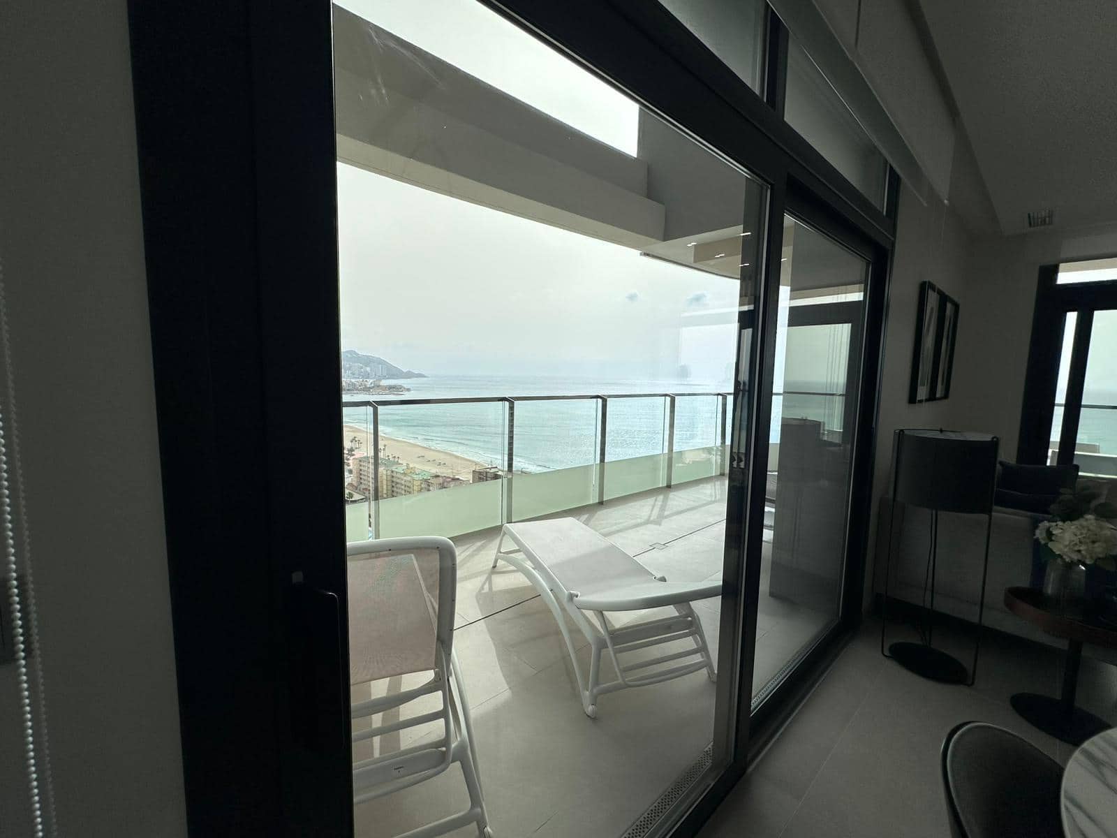 3 bedroom Apartment for sale in Benidorm with pool garage - € 880,000 (Ref: 9747825)