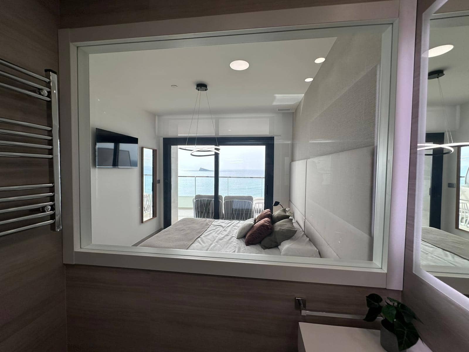 3 bedroom Apartment for sale in Benidorm with pool garage - € 880,000 (Ref: 9747825)