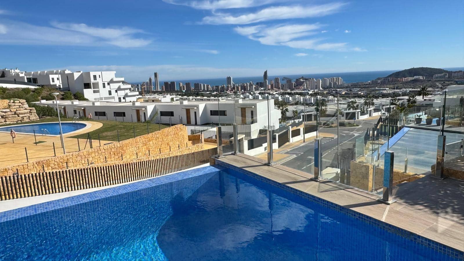 4 sovrum Villa till salu i Finestrat med pool garage - 820 000 € (Ref: 9747828)