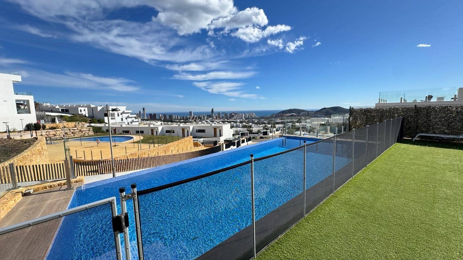 4 sovrum Villa till salu i Finestrat med pool garage - 820 000 € (Ref: 9747828)