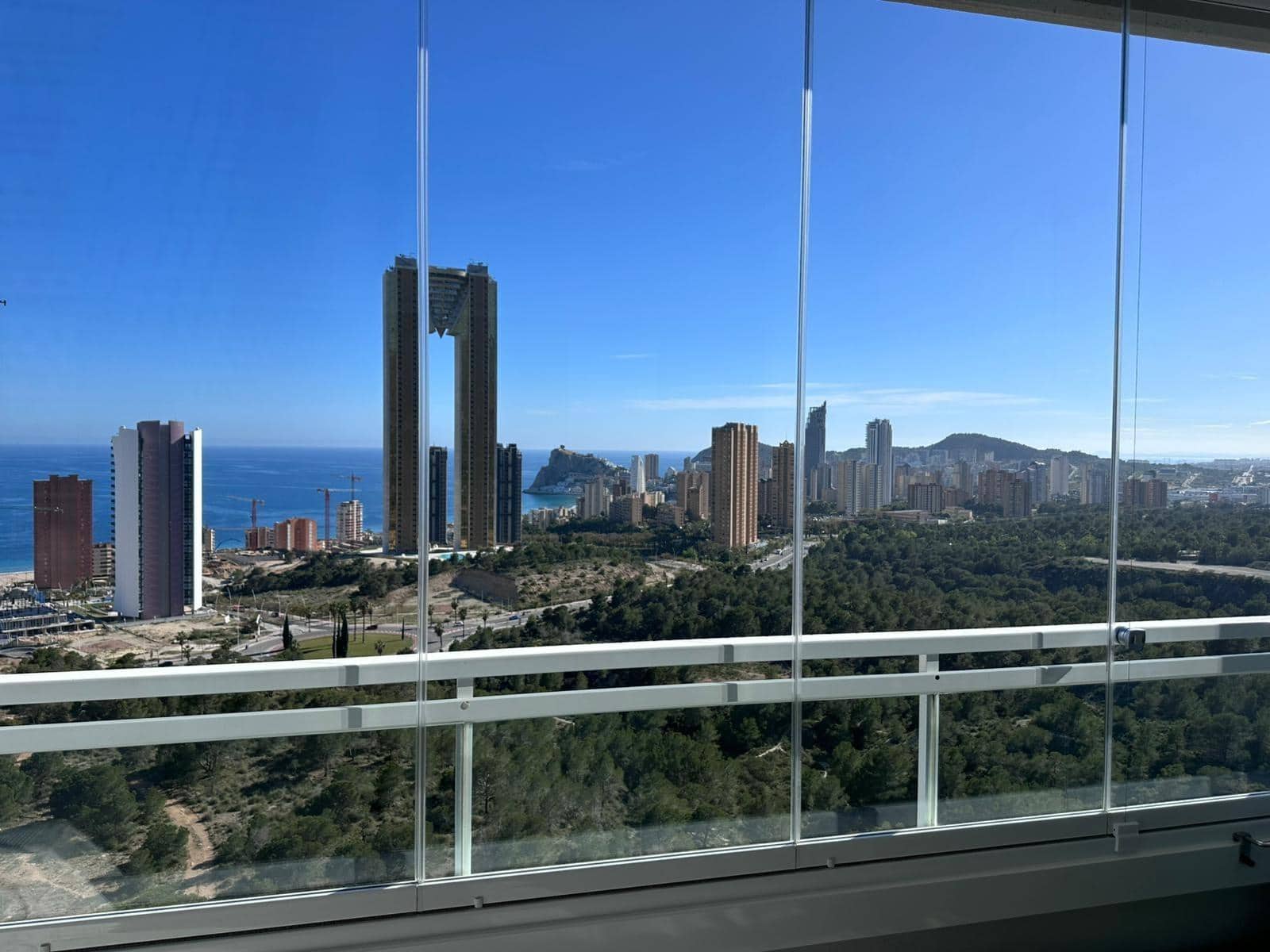 1 soverom Leilighet til salgs i Benidorm med svømmebasseng garasje - € 380 000 (Ref: 9778081)