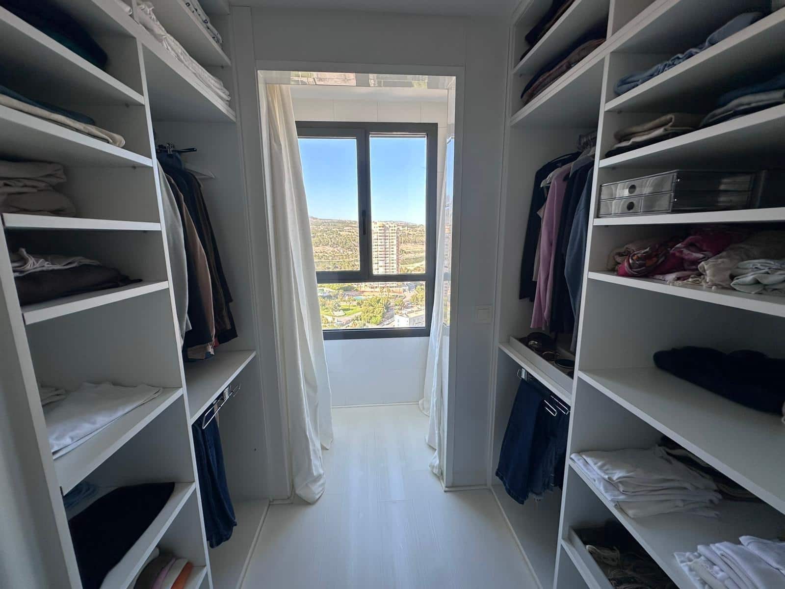 1 soverom Leilighet til salgs i Benidorm med svømmebasseng garasje - € 380 000 (Ref: 9778081)