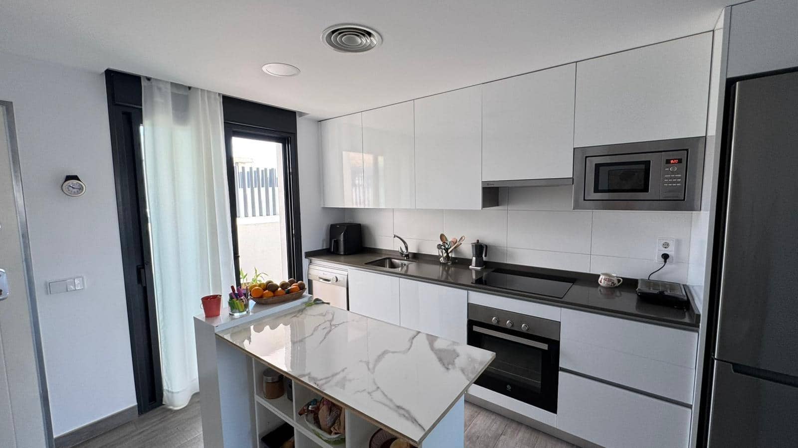 3 soverom Leilighet til salgs i Finestrat med svømmebasseng garasje - € 445 000 (Ref: 9780509)