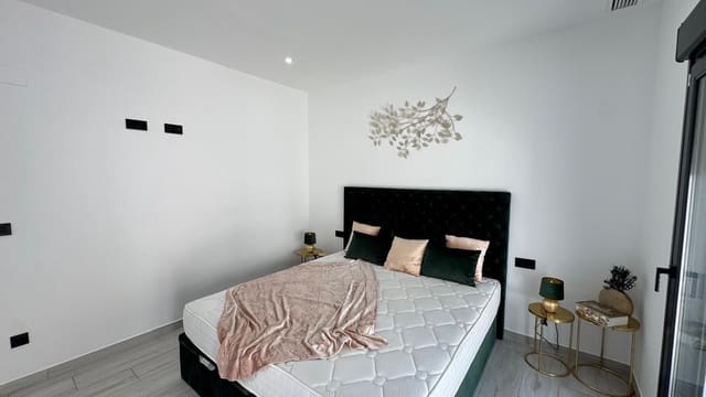 3 slaapkamer Villa te huur in Playa de San Juan, Alicante stad met garage - € 4.500 (Ref: 9788364)