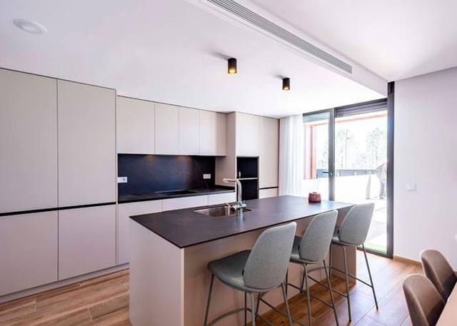 3 makuuhuone Huvila myytävänä paikassa Polop mukana uima-altaan - 570 000 € (Ref: 9820466)