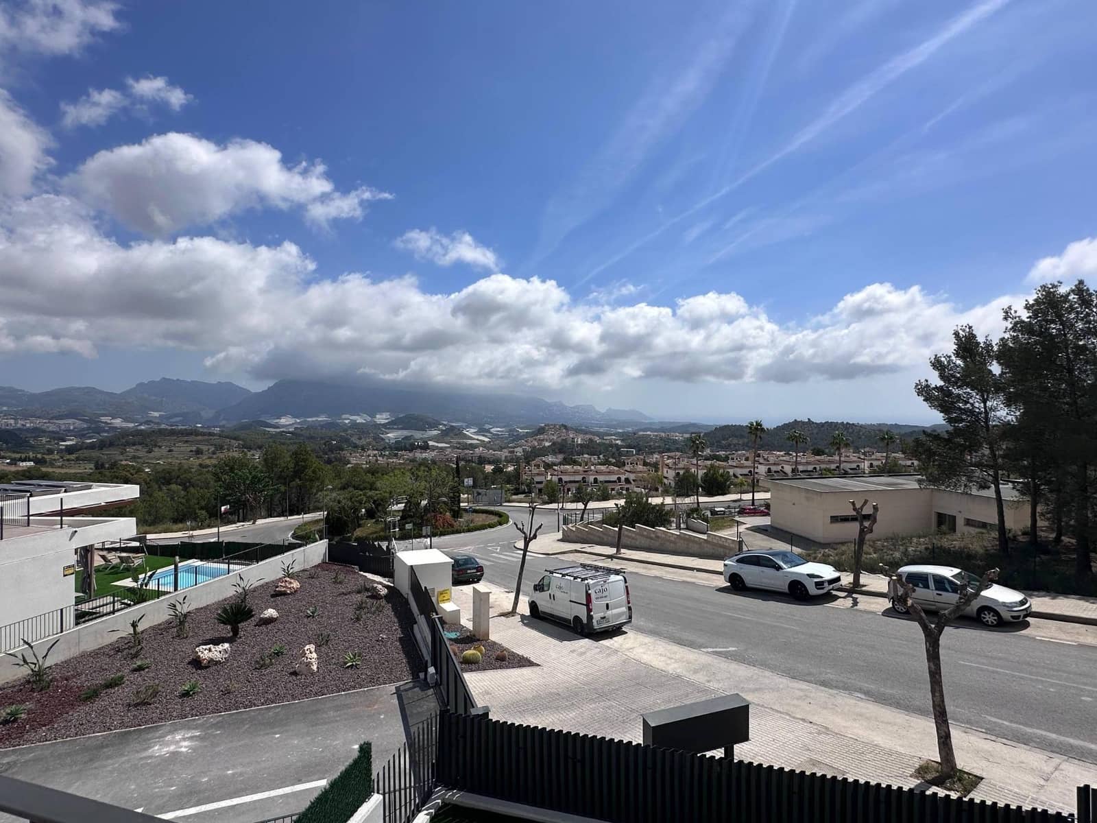 3 bedroom Villa for sale in Polop with pool - € 780,000 (Ref: 9820468)