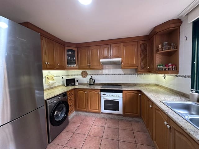 4 chambre Villa/Maison Mitoyenne à vendre à Barranco Hondo, La Nucia avec piscine - 335 000 € (Ref: 9820471)