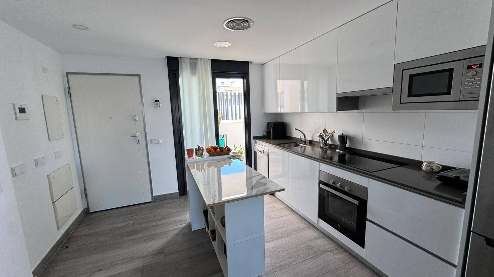 3 makuuhuone Huoneisto myytävänä paikassa Finestrat mukana uima-altaan 
autotalli - 445 000 € (Ref: 9822871)