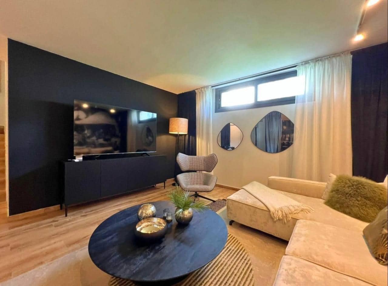 5 makuuhuone Huvila myytävänä paikassa Finestrat mukana uima-altaan - 990 000 € (Ref: 9855411)