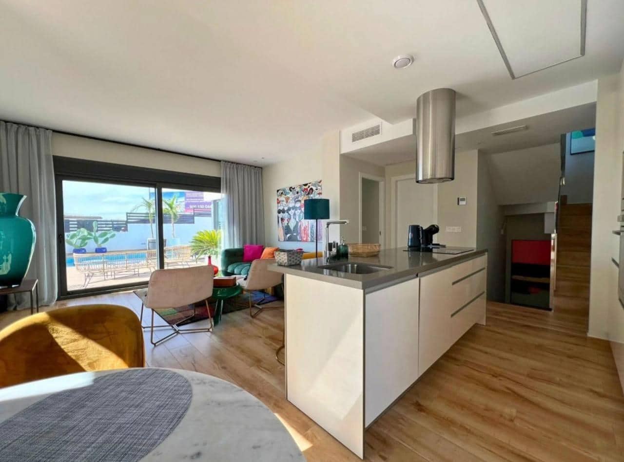 5 makuuhuone Huvila myytävänä paikassa Finestrat mukana uima-altaan - 990 000 € (Ref: 9855411)