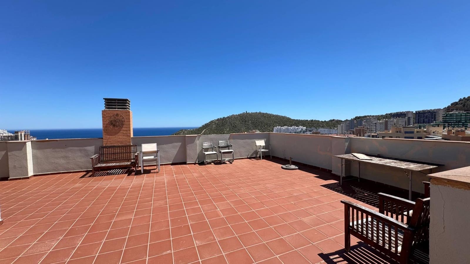 2 makuuhuone Kattohuoneisto vuokrattavana paikassa La Villajoyosa / Vila Joiosa mukana uima-altaan 
autotalli - 1 500 € (Ref: 9855415)