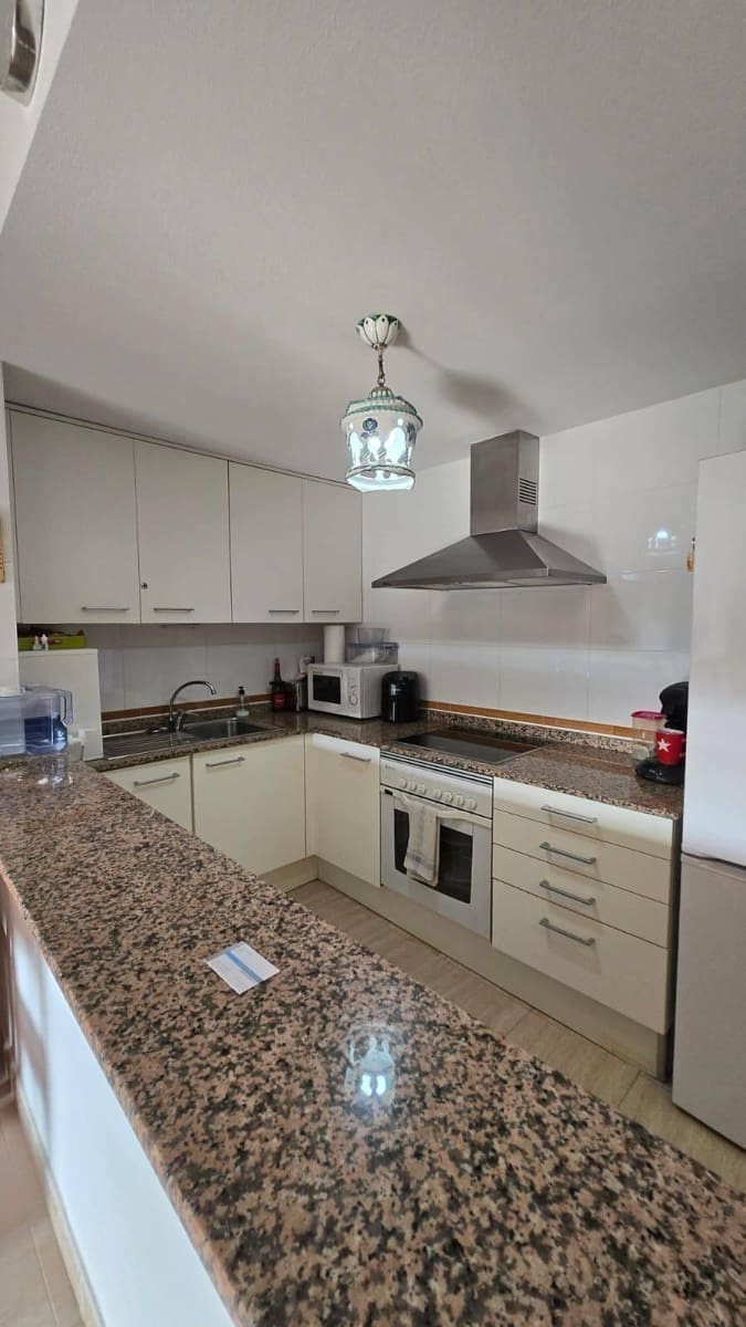 1 makuuhuone Huoneisto myytävänä paikassa La Villajoyosa / Vila Joiosa mukana 
autotalli - 210 000 € (Ref: 9861845)