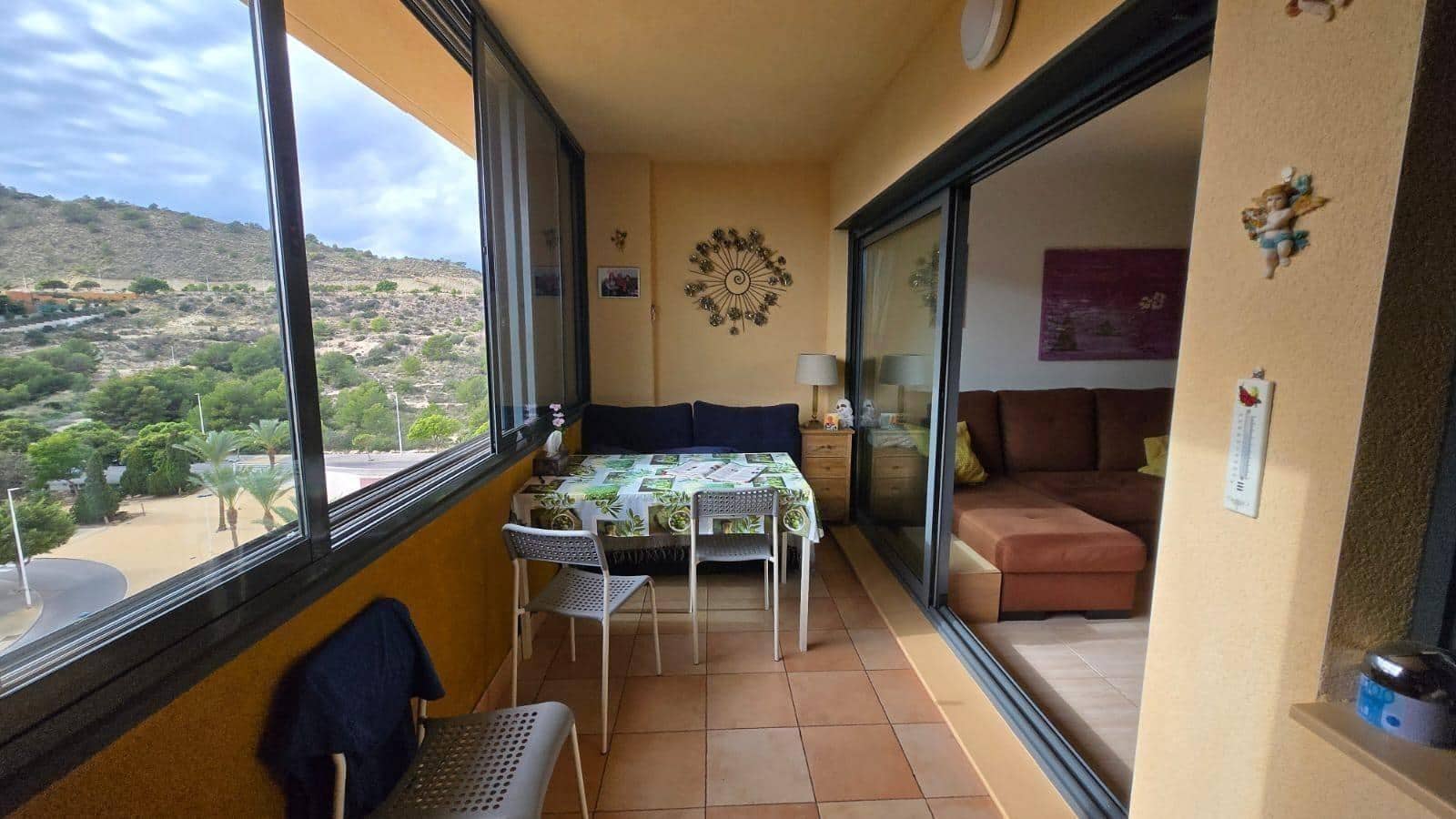 1 makuuhuone Huoneisto myytävänä paikassa La Villajoyosa / Vila Joiosa mukana 
autotalli - 210 000 € (Ref: 9861845)