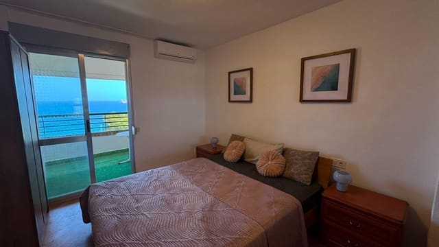 3 quarto Apartamento para arrendar em Benidorm com piscina garagem - 1 700 € (Ref: 9878762)