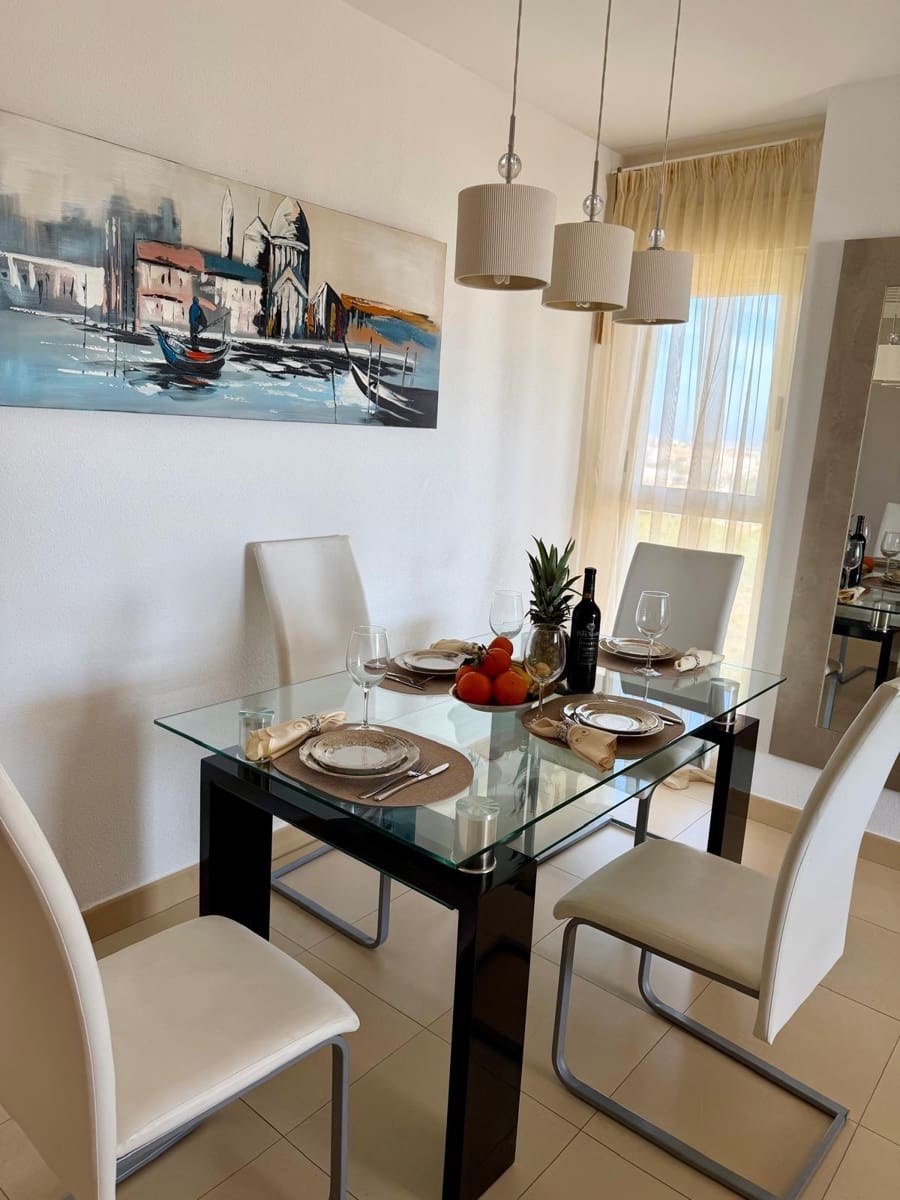 2 bedroom Apartment for rent in Benidorm with garage - € 2,500 (Ref: 9884757)