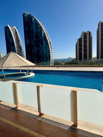 2 soveværelse Lejlighed til leje i Via Parque, Benidorm med garage - € 2.500 (Ref: 9884757)