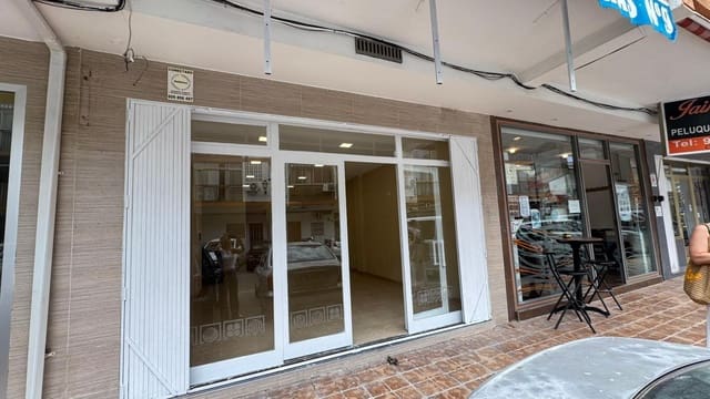 Komercyjne do wynajęcia w Rincón de Loix, Benidorm z garażem - 1 000 € (Ref: 9907537)