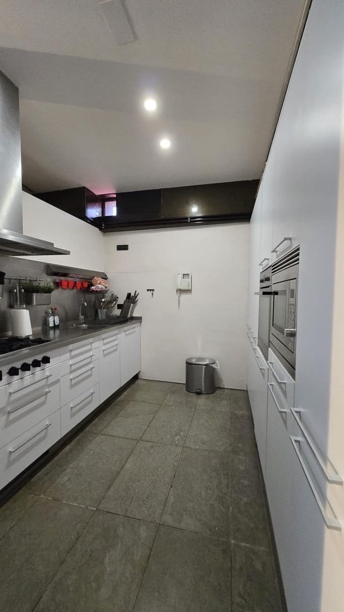 3 quarto Penthouse para arrendar em Valencia cidade com garagem - 3 500 € (Ref: 9913131)