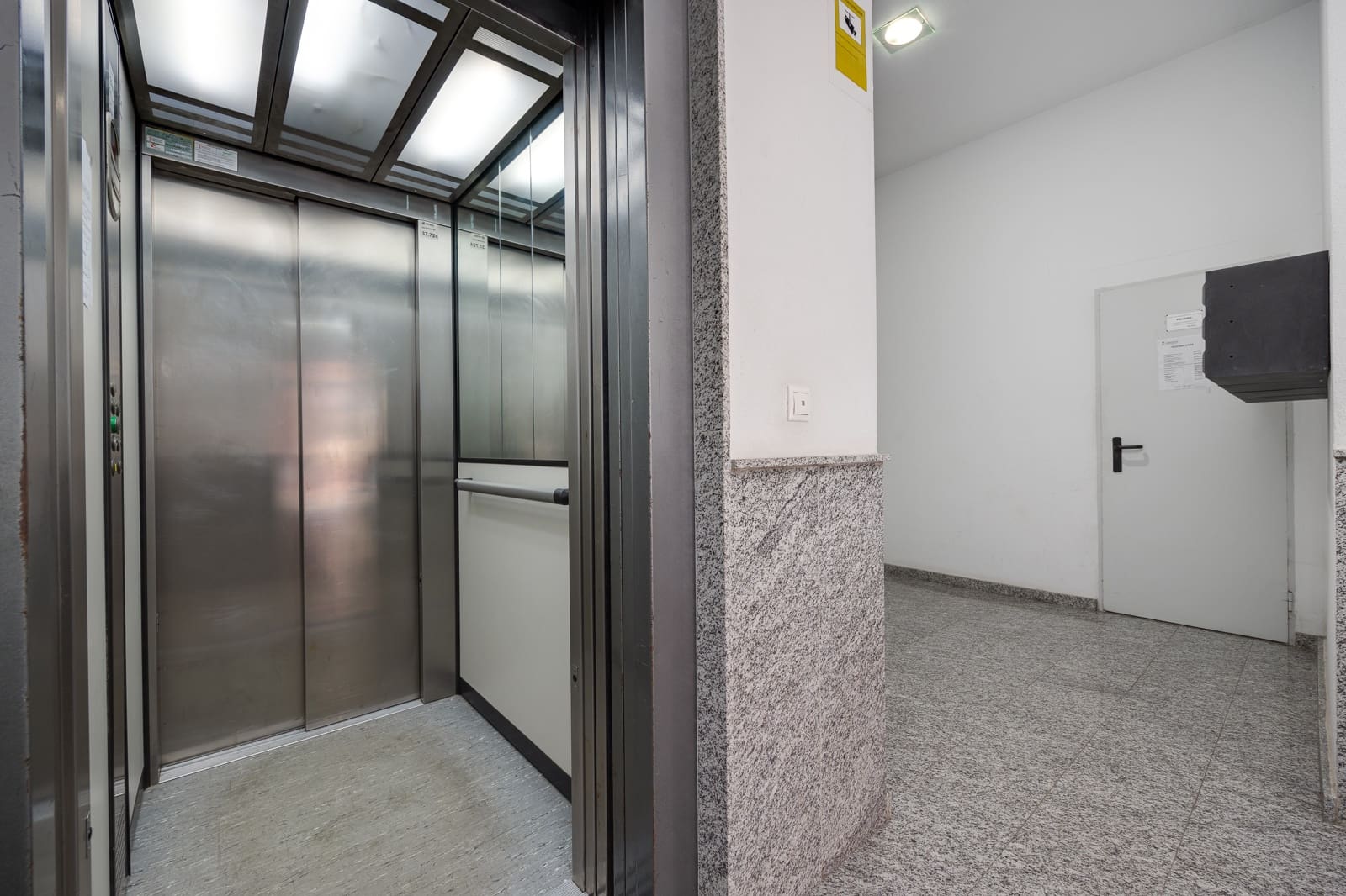 3 makuuhuone Ranta-asunto myytävänä paikassa Torrevieja - 209 000 € (Ref: 9158686)