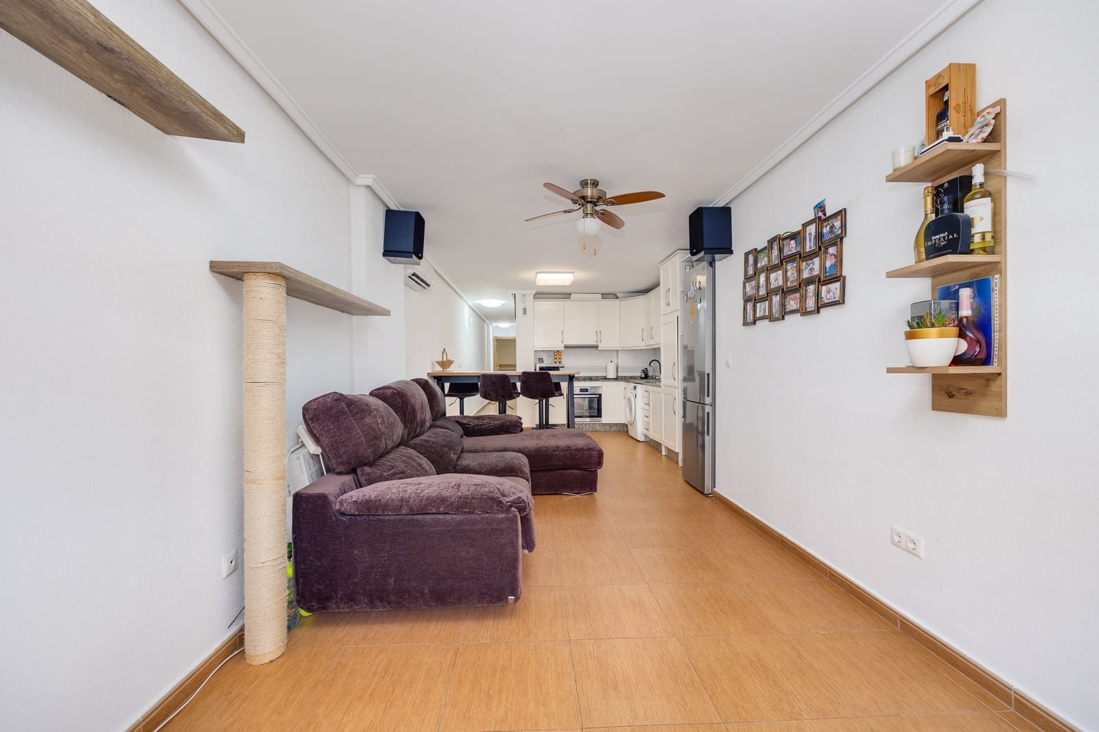 3 makuuhuone Ranta-asunto myytävänä paikassa Torrevieja - 209 000 € (Ref: 9158686)