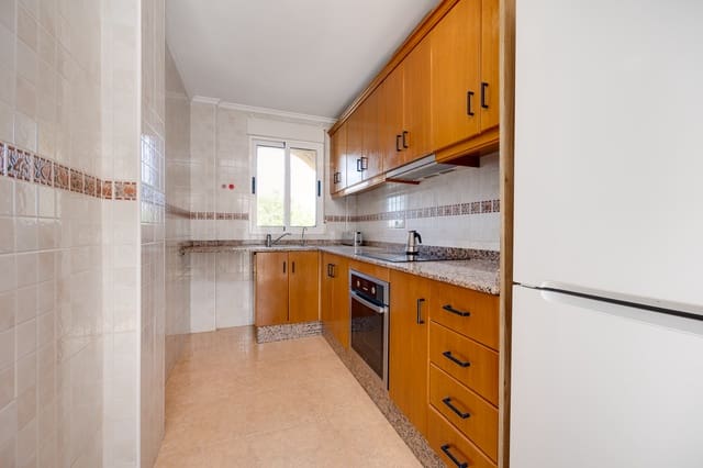 3 soveværelse Lejlighed til salg i Jacarilla med swimmingpool - € 119.000 (Ref: 9172362)